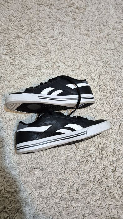 Adidași Reebok din piele