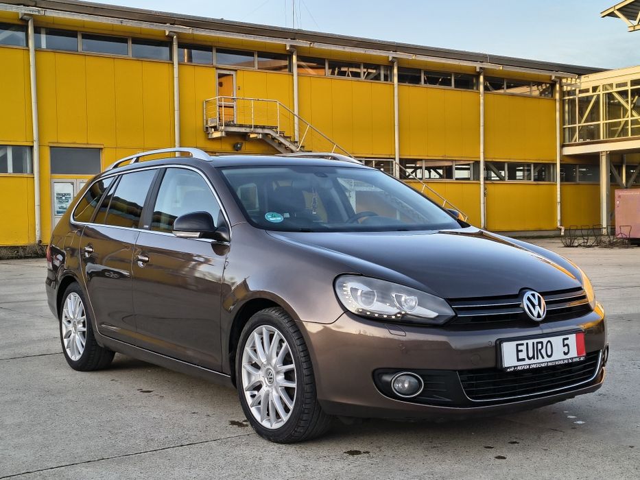 Volkswagen Golf VI Style 2,0 diesel 140 CP 2012 Trapa Navi Xenon