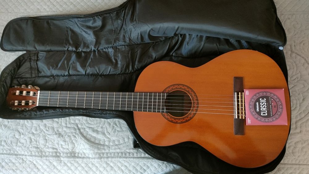 Гитара Yamaha С40