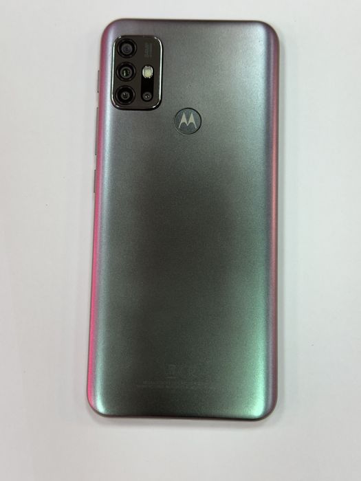 Motorola G30, ca nou, cutie si cablu incarcare