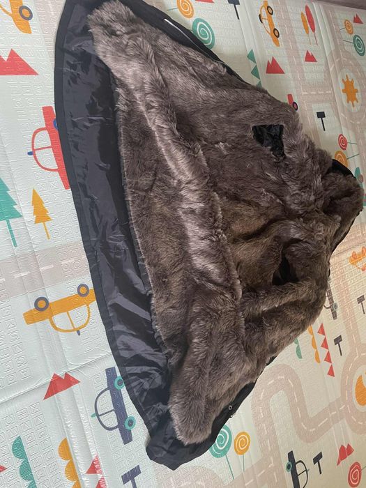 Ново зимно/ преходно яке със свалящ се еко косъм в размер М