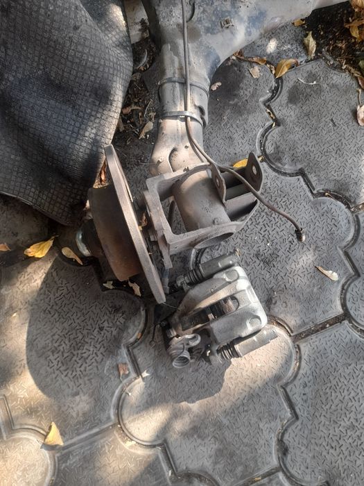 Задняя балка в сборе пасат Б-3