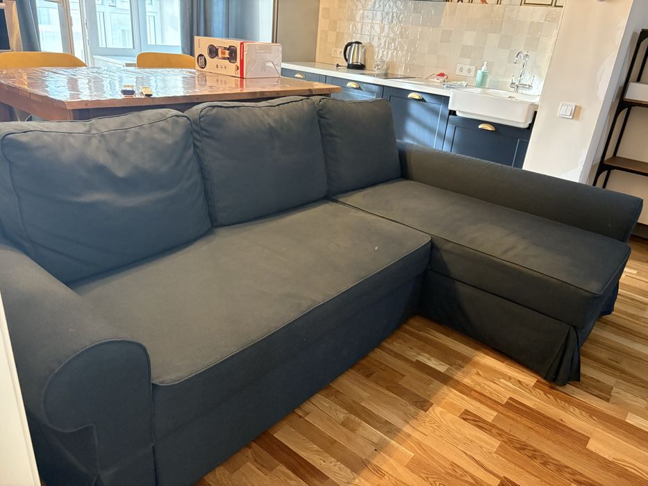 Диван угловой IKEA в гостиную