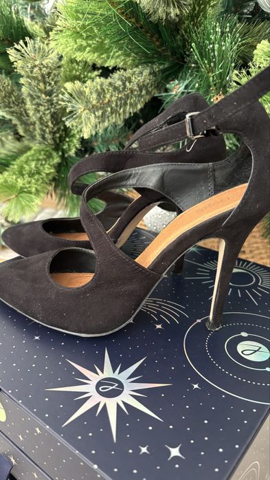 Дамски официални обувки на ток – черни Размер EU 38