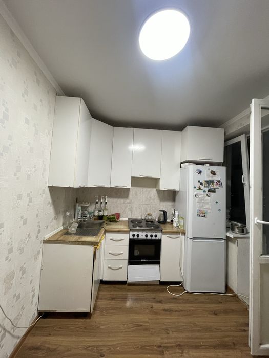 Кухня размер 2.3 б/у отдам за недорого