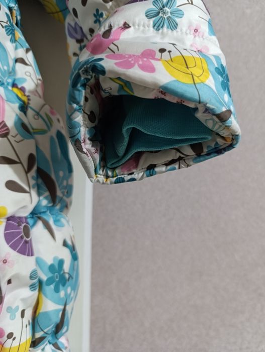 Продам пальто зимнее на девочку