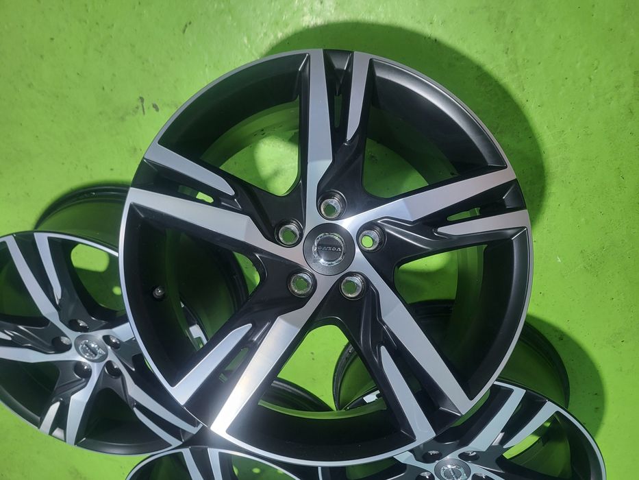 18 5x108 Volvo лети джанти 5х108 волво