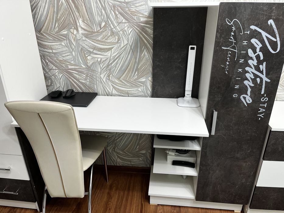 Мебель хорошим состояние