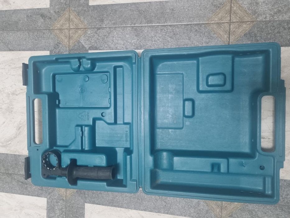Кейс от ударной дрели Makita