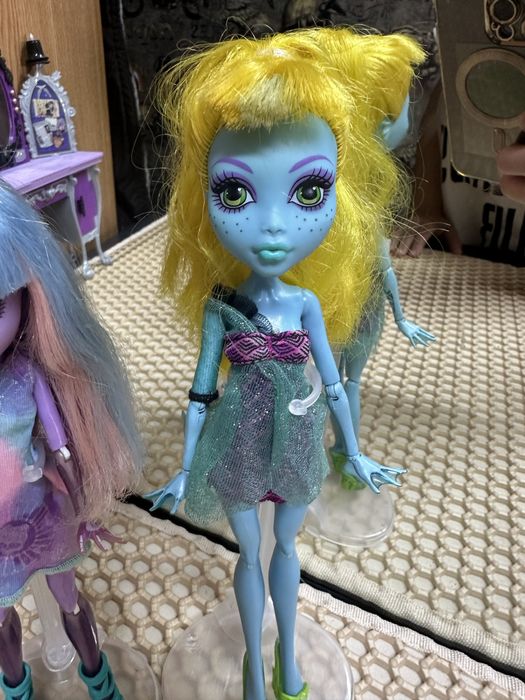 Продам кукол монстр хай!