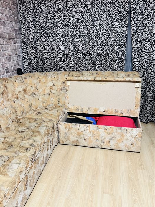 Ъглов диван-разтегателен