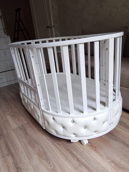 Манежка: с подушками