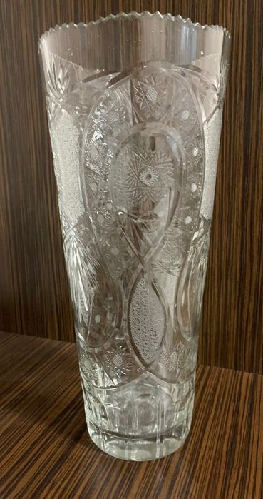 Vaza cristal masiv gravata