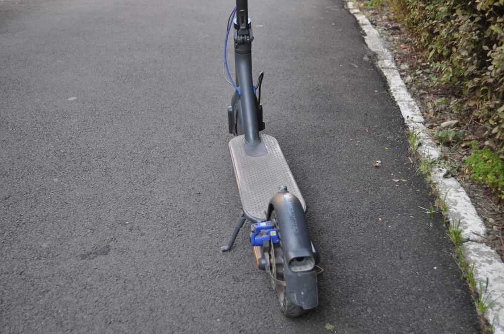 Trotineta electrica Xiaomi Mi Electric Scooter 3