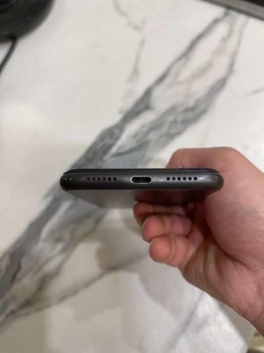 Iphone 11  в хорошем состоянии