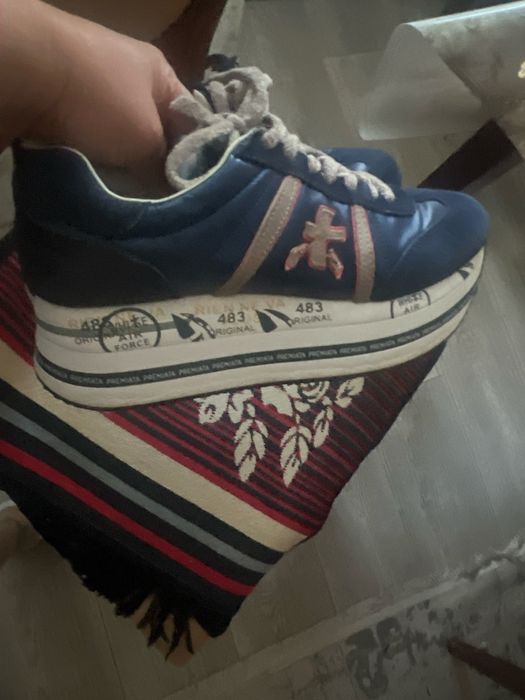 Кроссовки Премиата в отличном состоянии .