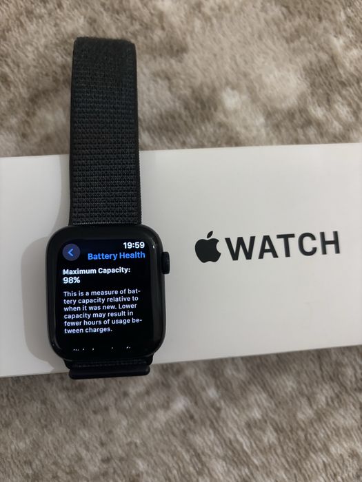 Apple Watch SE (Gen 2) 44mm Midnight
