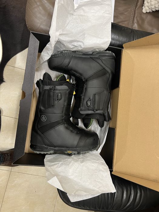 Burton Tourist Vibram 42,5 Сноуборд Обувки