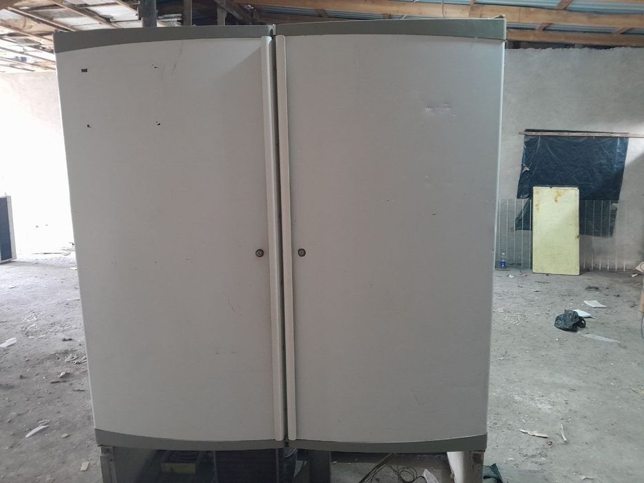 Ариада витрины холодильник рабочая продается.