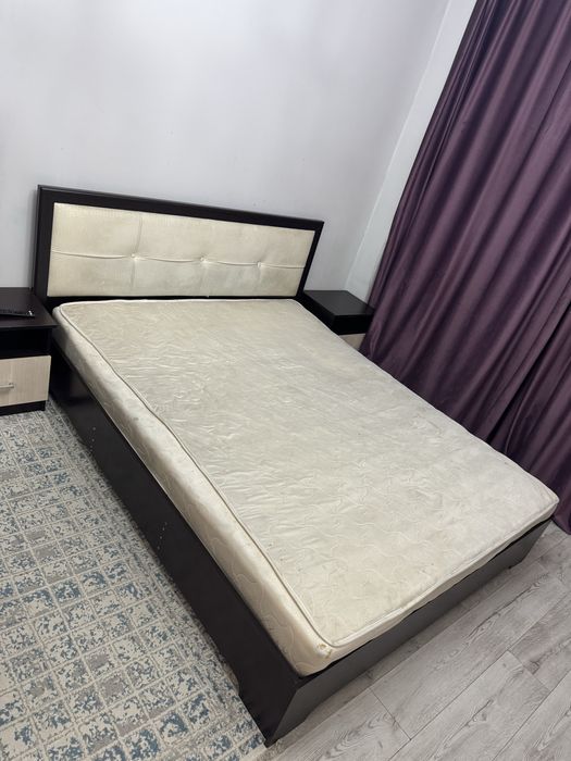 Отдам кровать с матрасом!