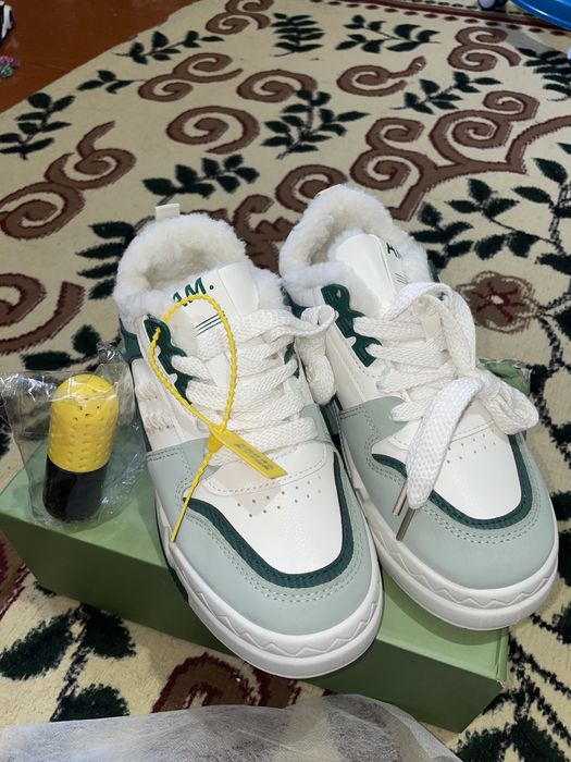 Женская крассовка с таблетками