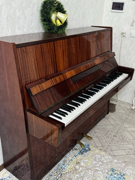«Беларус» Оригинал Пианино Идеалний !