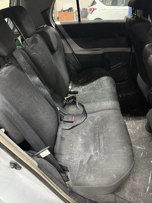 Тойота  Ярис НА ЧАСТИ 1.0i 2011 г