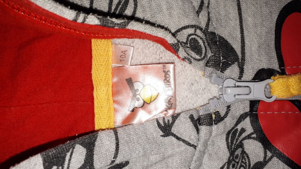 Hanorac Angry birds, 10 ani