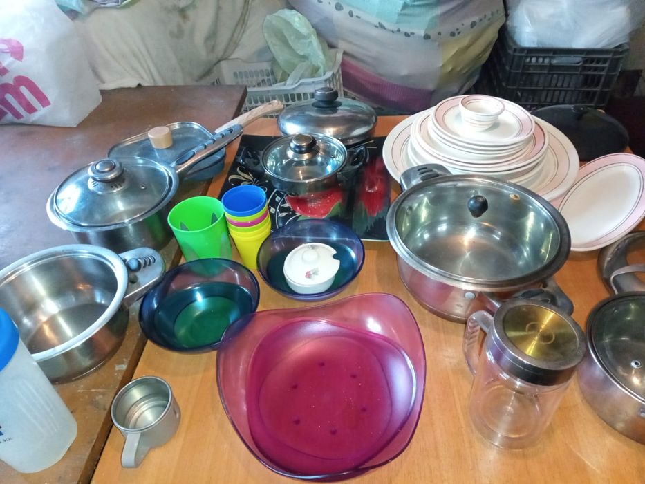 Продам посуду кастрюли