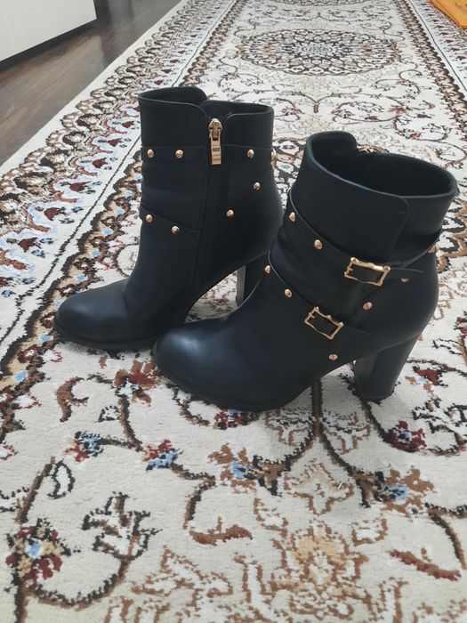 Продам осенние сапожки