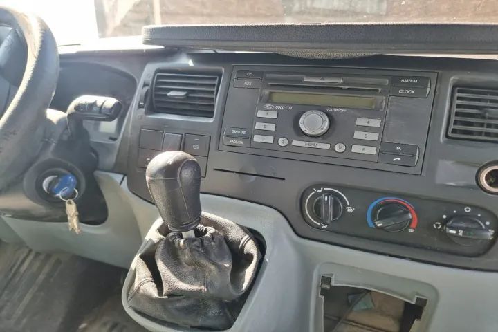 usa portiera stanga dreapta fata spate usa culisanta aripa fuzeta etrier bascula brat stanga dreapta  Ford Transit 6 motor 2.2 tdci QWFA dezmembrez