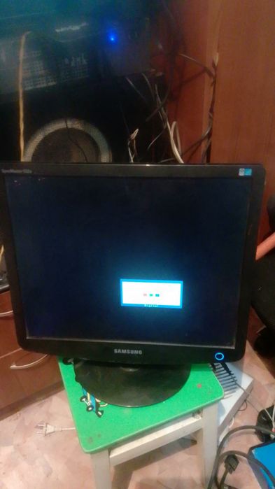 Мониторы в рабочим состоянии