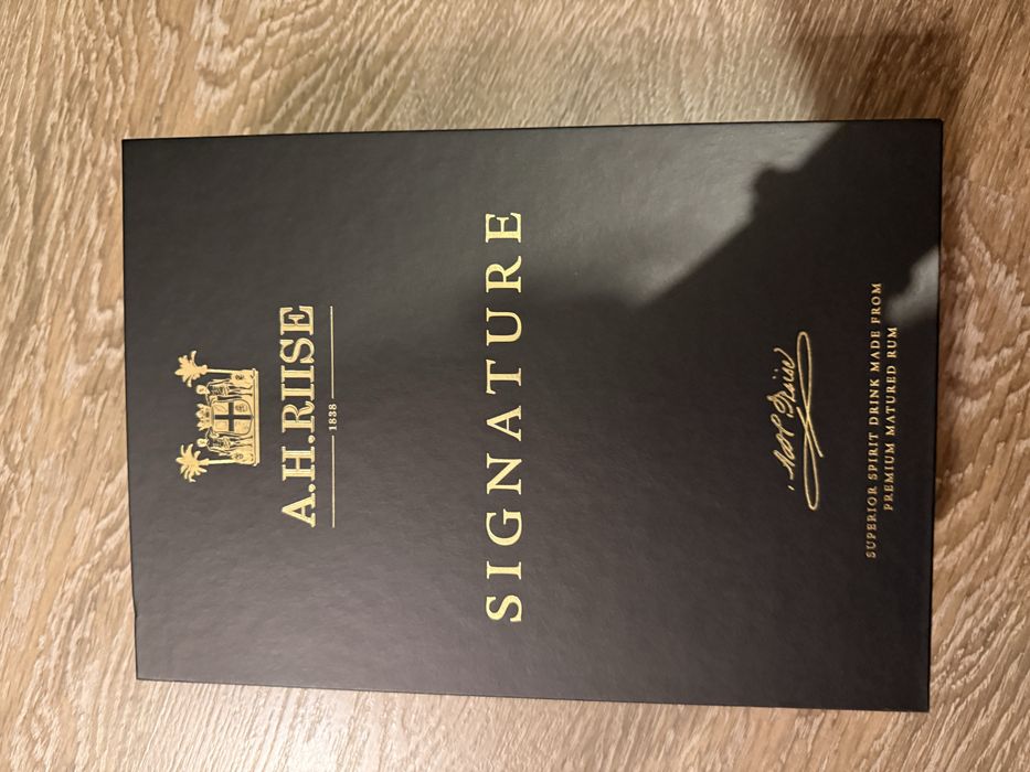 Rom ultra-premium A.H. Riise Signature Master Blender Collection