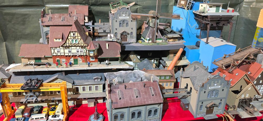 Diorama H0 locomotiva trenulete