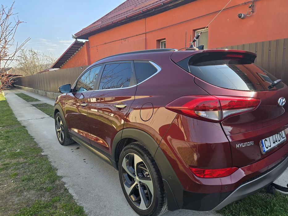 Hyundai Tucson 107.000 km,  Diesel, 185 CP,  Automata, Luxury Pack