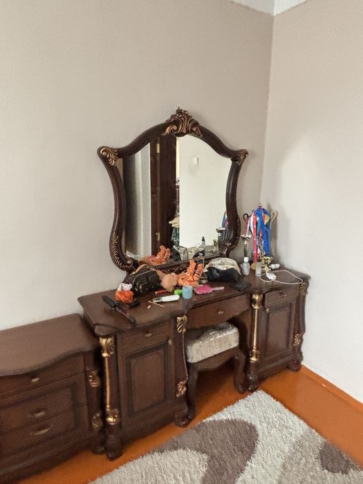 Продам спальный мебель