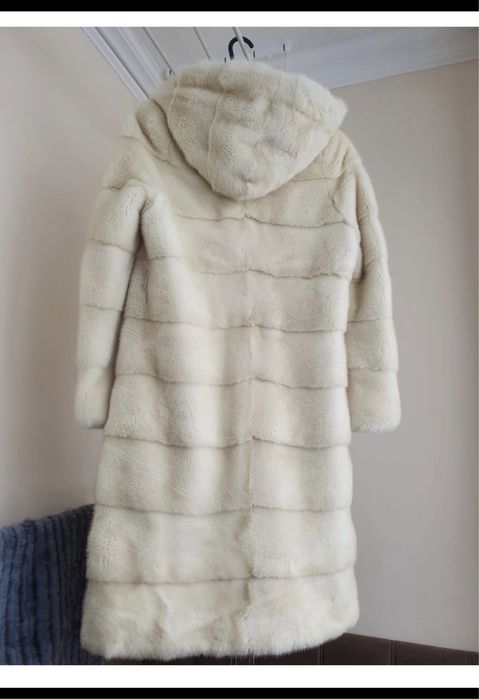 Продам норковую шубу