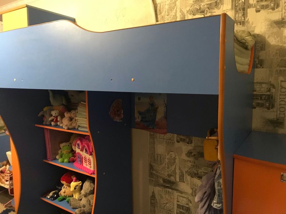 Продам  мебель  для детской  комнаты