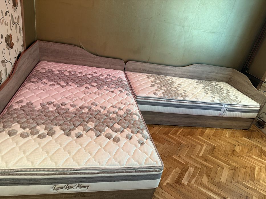 Чисто нови легла с чисто нови матраци висок клас на нани!!