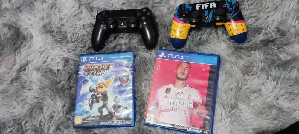 Продам или обмен пс4 про