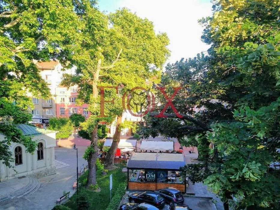 Дава се под наем Тристаен апартамент в Варна, Център - 98 кв.м за 612 € - Снимка #10