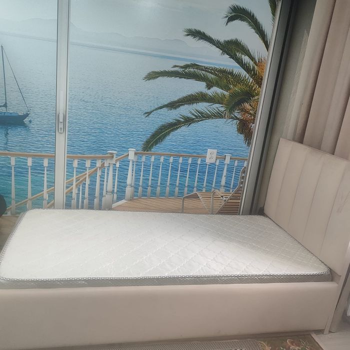 продается кровать