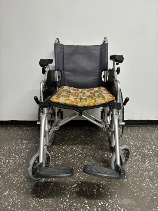 Инвалидная коляска