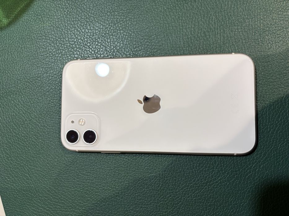 Айфон 11 сатылады!