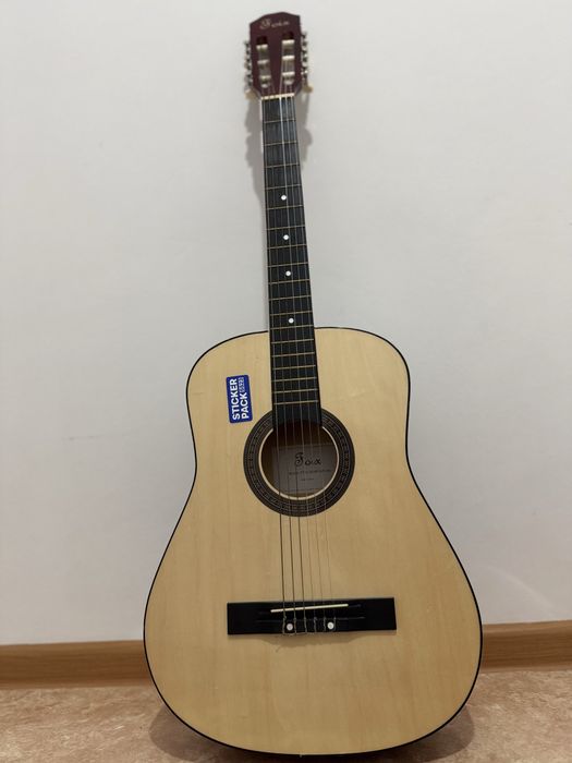 Гитарааа новая продам