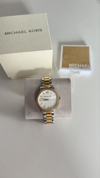 Ceas Michael Kors Corey Three Hand - nou!
