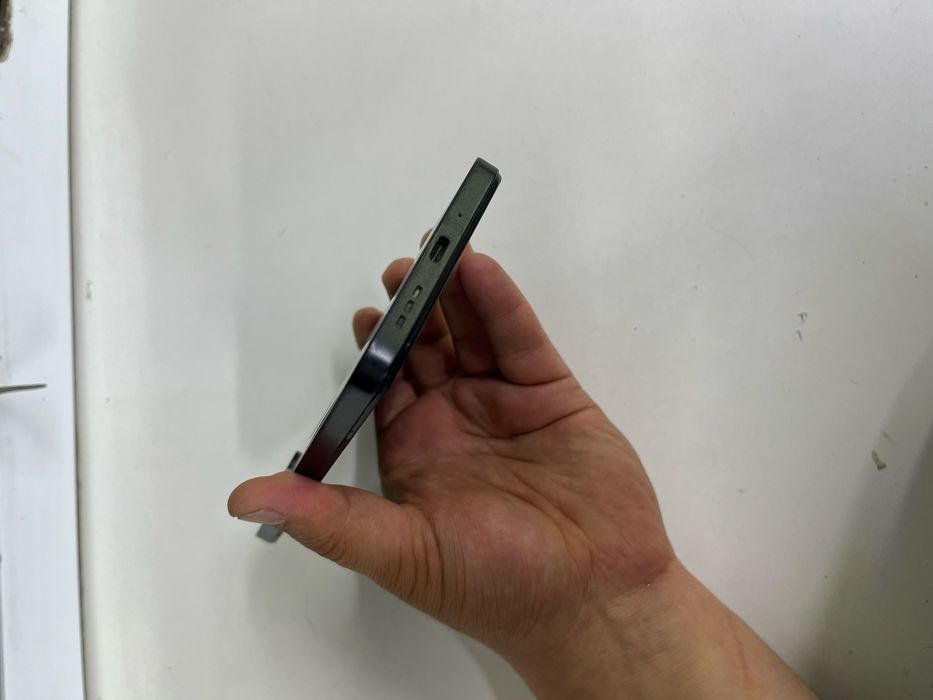 Redmi 13C (256GB) в идеальном состояний
