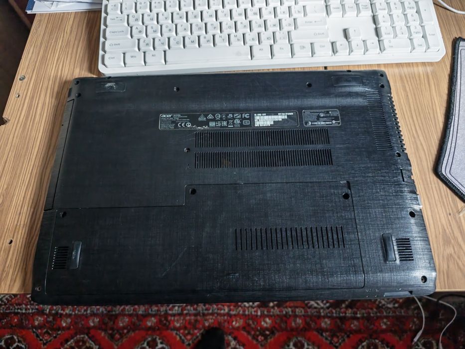Acer aspire e15 i5 6200u 8+8 ram 256ssd 512 hdd
