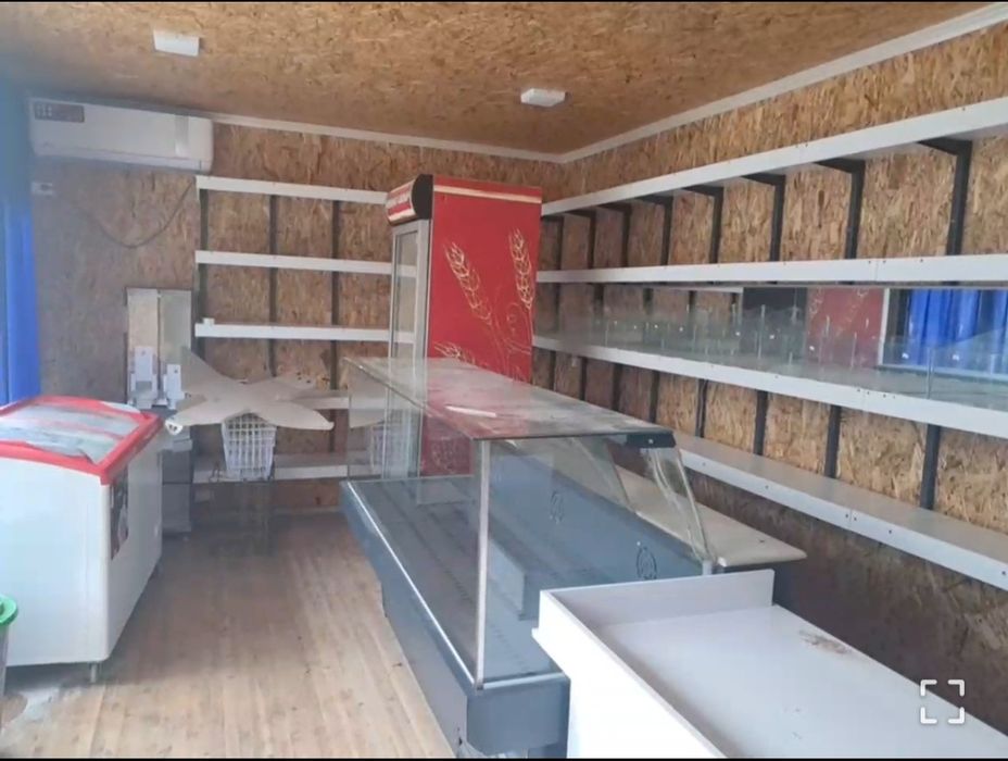 Ko'chma do'kon sotiladi