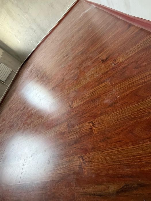 Ламинат+ плинтус